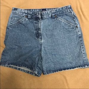 Basic Editions jean shorts